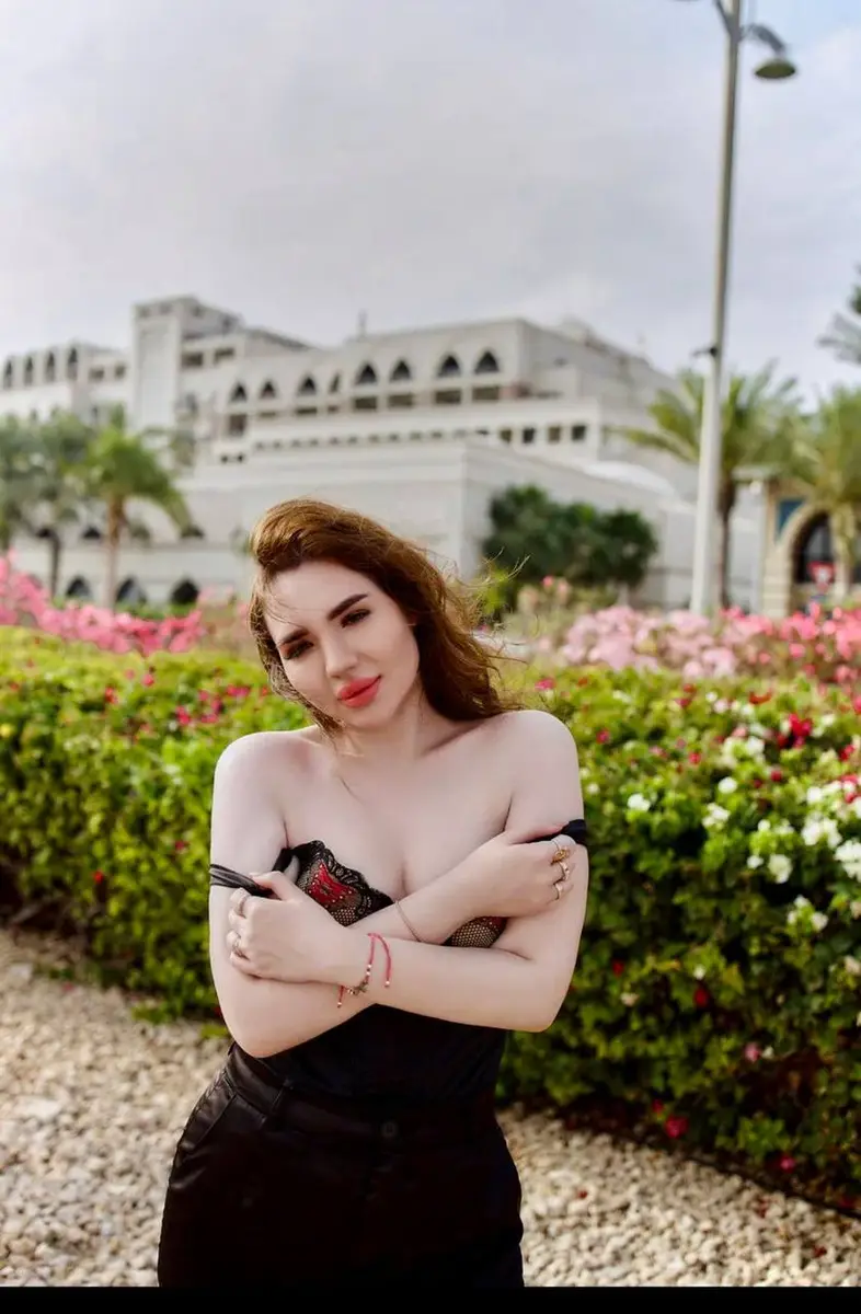 Albina escort in London