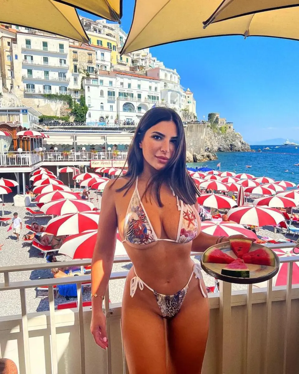 Rebecca escort in London