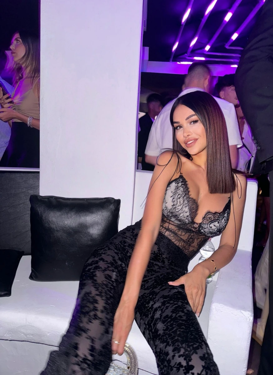 Sophia escort in London
